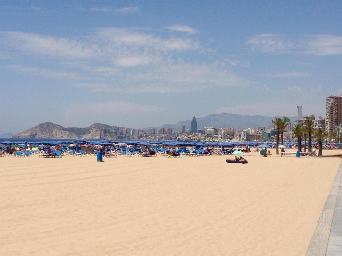 Mediterraneo 43 Benidorm Bagian luar foto