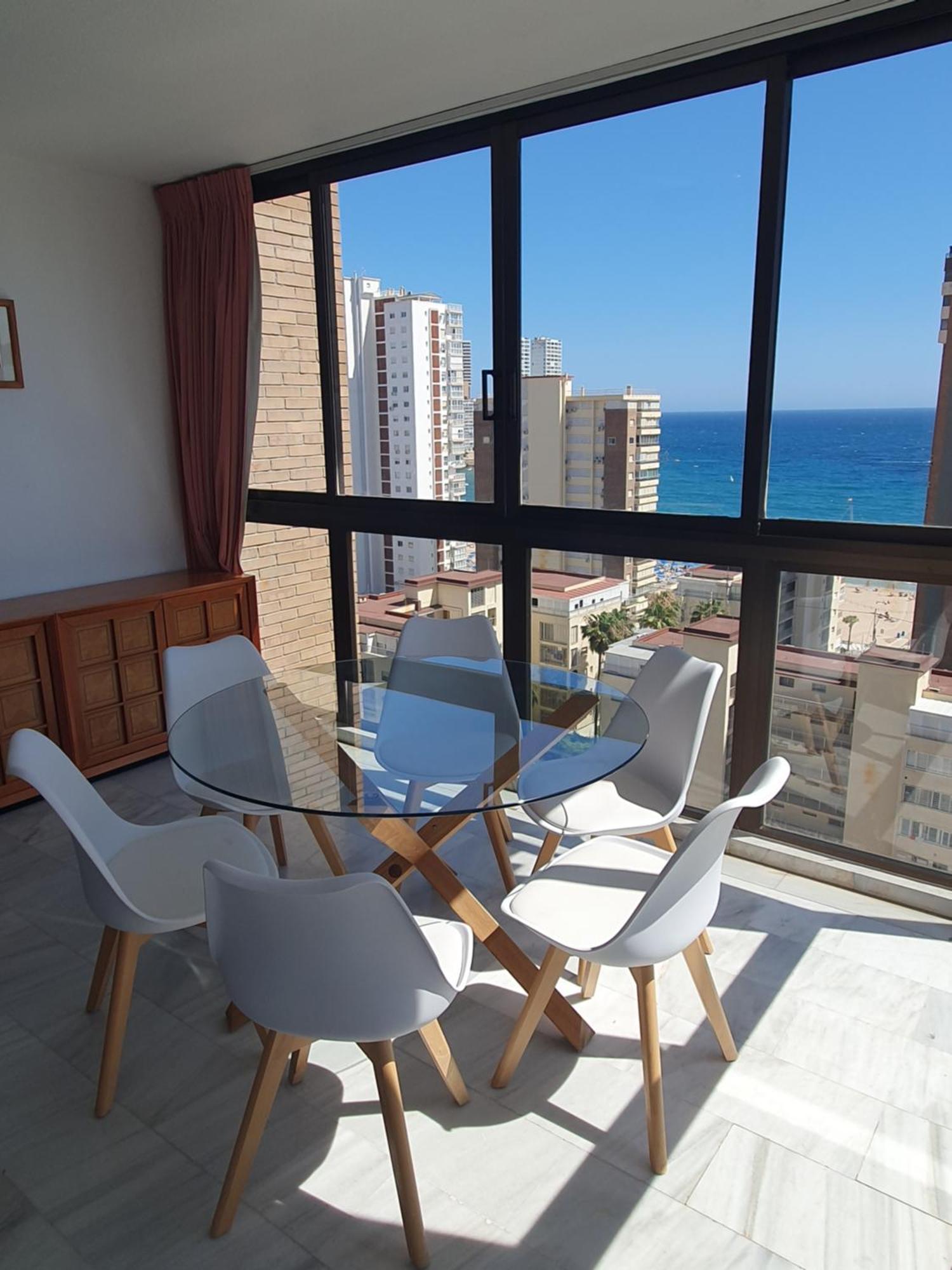 Mediterraneo 43 Benidorm Bagian luar foto